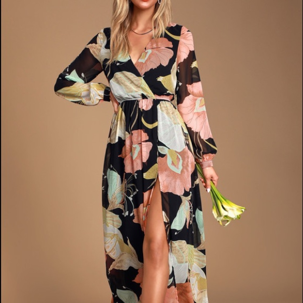 Lulus black floral maxi small. NEW